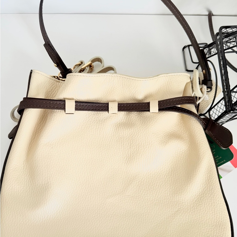 Valentina Cream and Brown Shoulder Bag - Picture 8 of 9